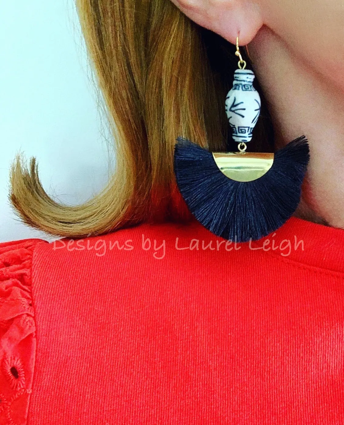Chinoiserie Ginger Jar Fan Tassel Earrings - Black & White