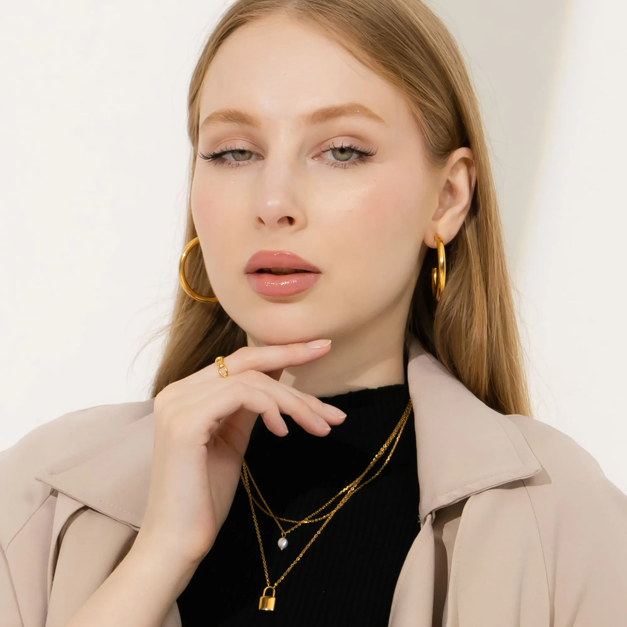 Dainty Lock & Pearl Necklace