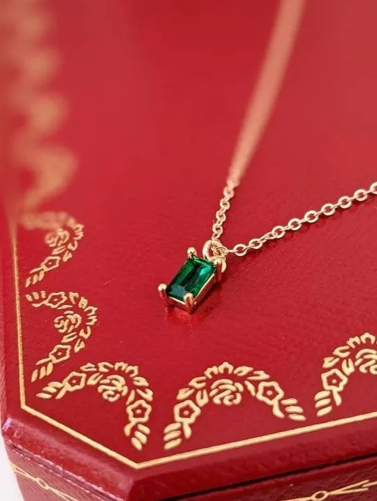 Kiara Dainty 14k Gold Necklace w. Emerald Pendant Green Gemstone | Vintage Inspired