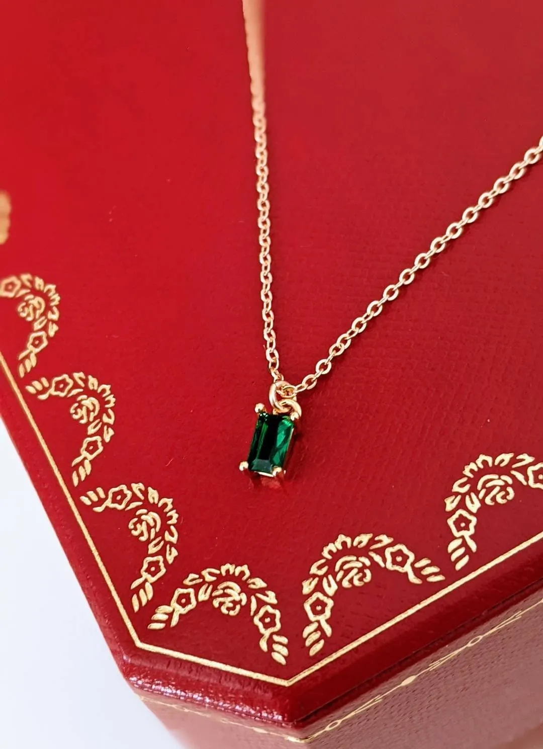 Kiara Dainty 14k Gold Necklace w. Emerald Pendant Green Gemstone | Vintage Inspired