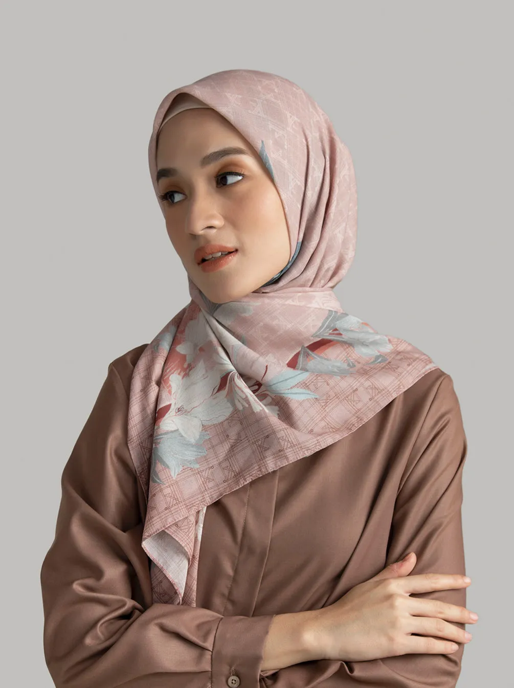 MINERVA SCARF MAPLE