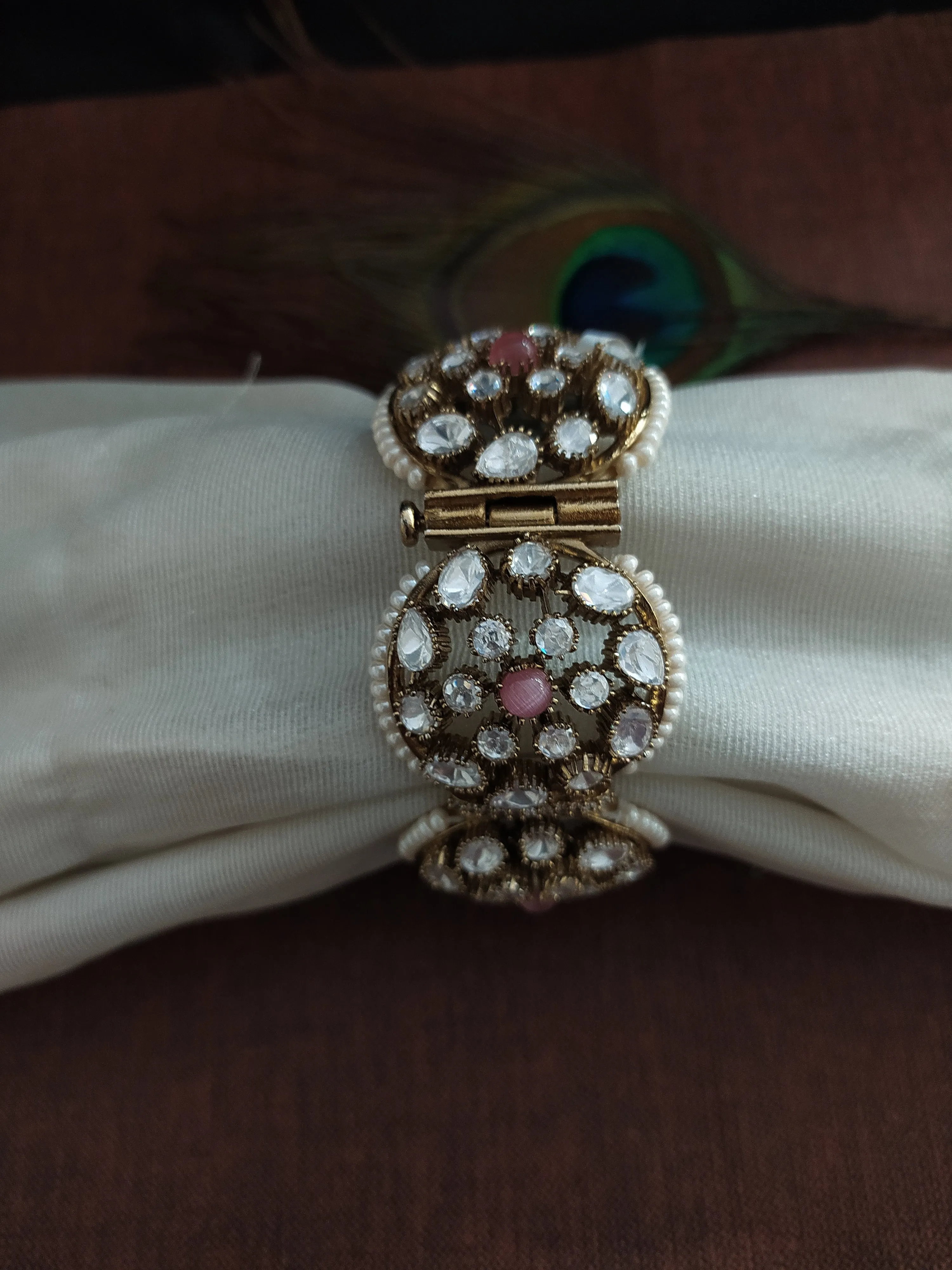 Openable Moissanite Stones Victorian Bangles