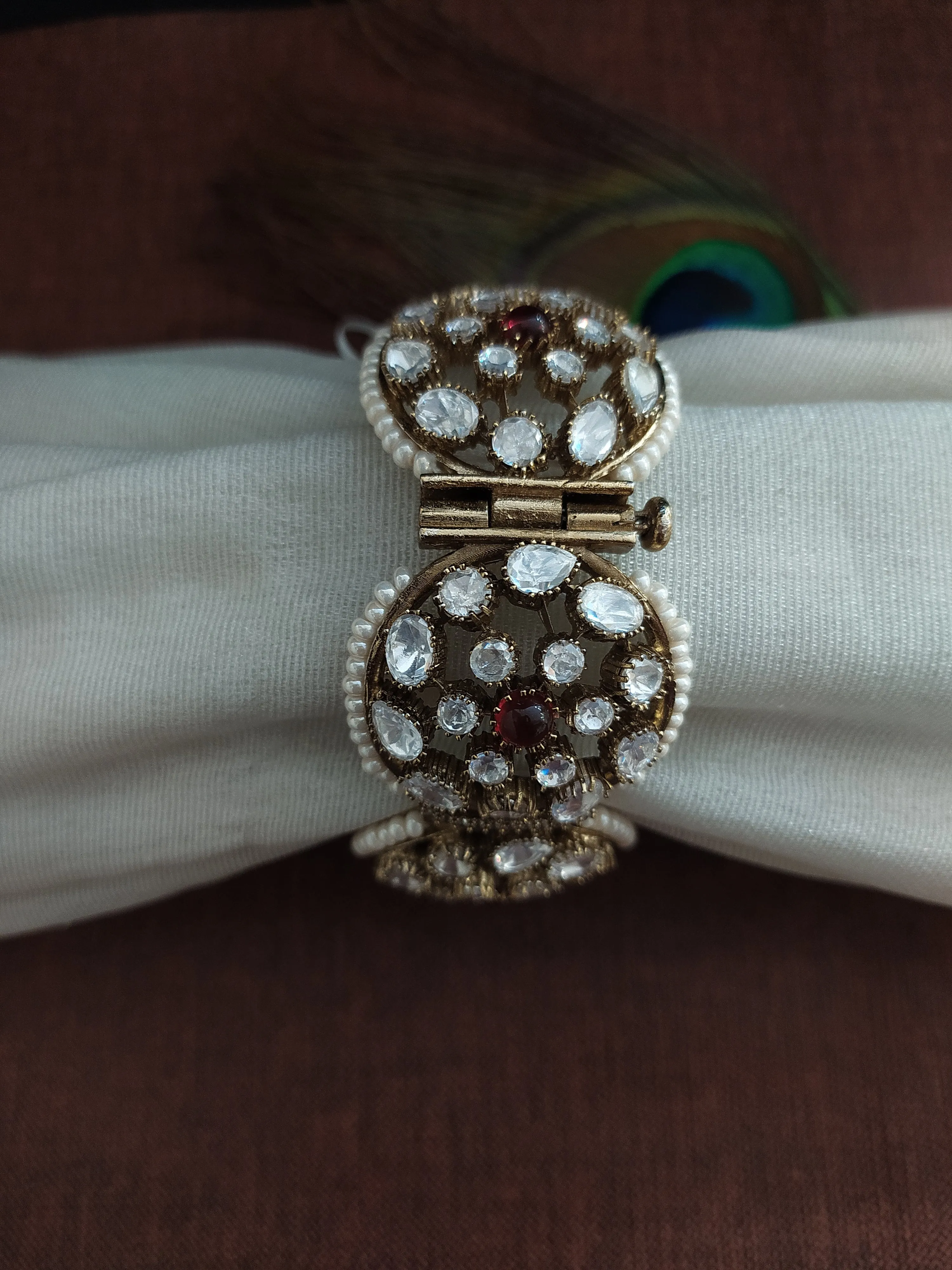 Openable Moissanite Stones Victorian Bangles